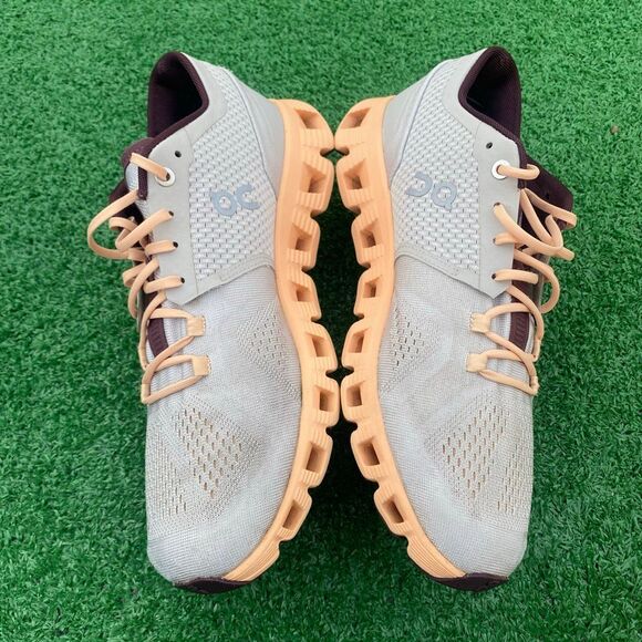 ON CLOUD X SWISS ENGINEERING - Women’s Running Shoes - SIZE 9.5 - Picture 6 of 10